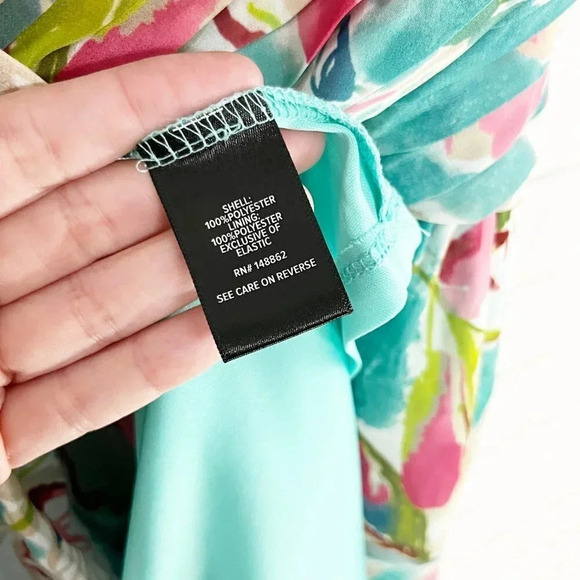 Torrid Colorful Floral Tea Length Chiffon Pleated Sharkbite Dress Women's 2X NEW - Picture 8 of 9